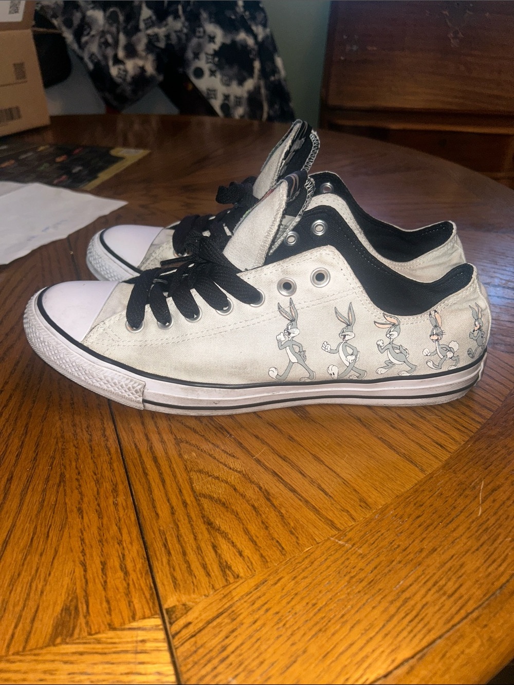 Converse Low-Top Sneakers with Bugs Bunny Print - White/Black